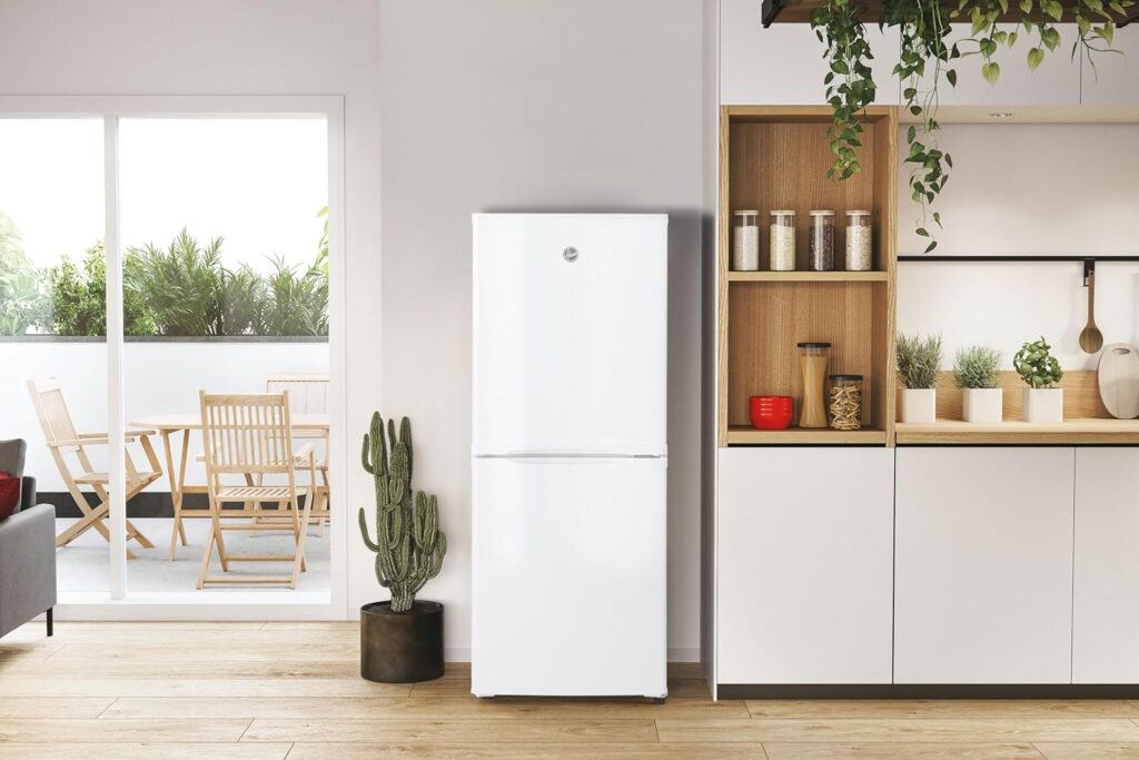 Hoover HOCH1S513EWK Static Fridge Freezer - White - E Rated          [Energy Class E]