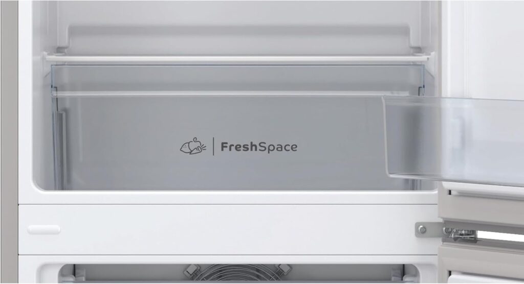 Indesit IB55 732 S UK Freestanding fridge freezer - Silver          [Energy Class E]