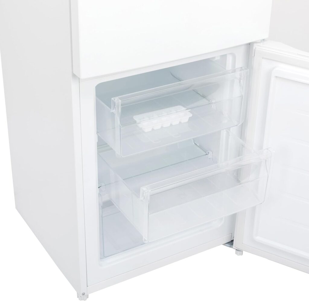 Willow WFF1760W 262L Freestanding 70/30 Fridge Freezer with Adjustable Thermostat, 4* Freezer Rating, Mark-Proof Finish, Low Frost, 2 Year Warranty – White          [Energy Class E]